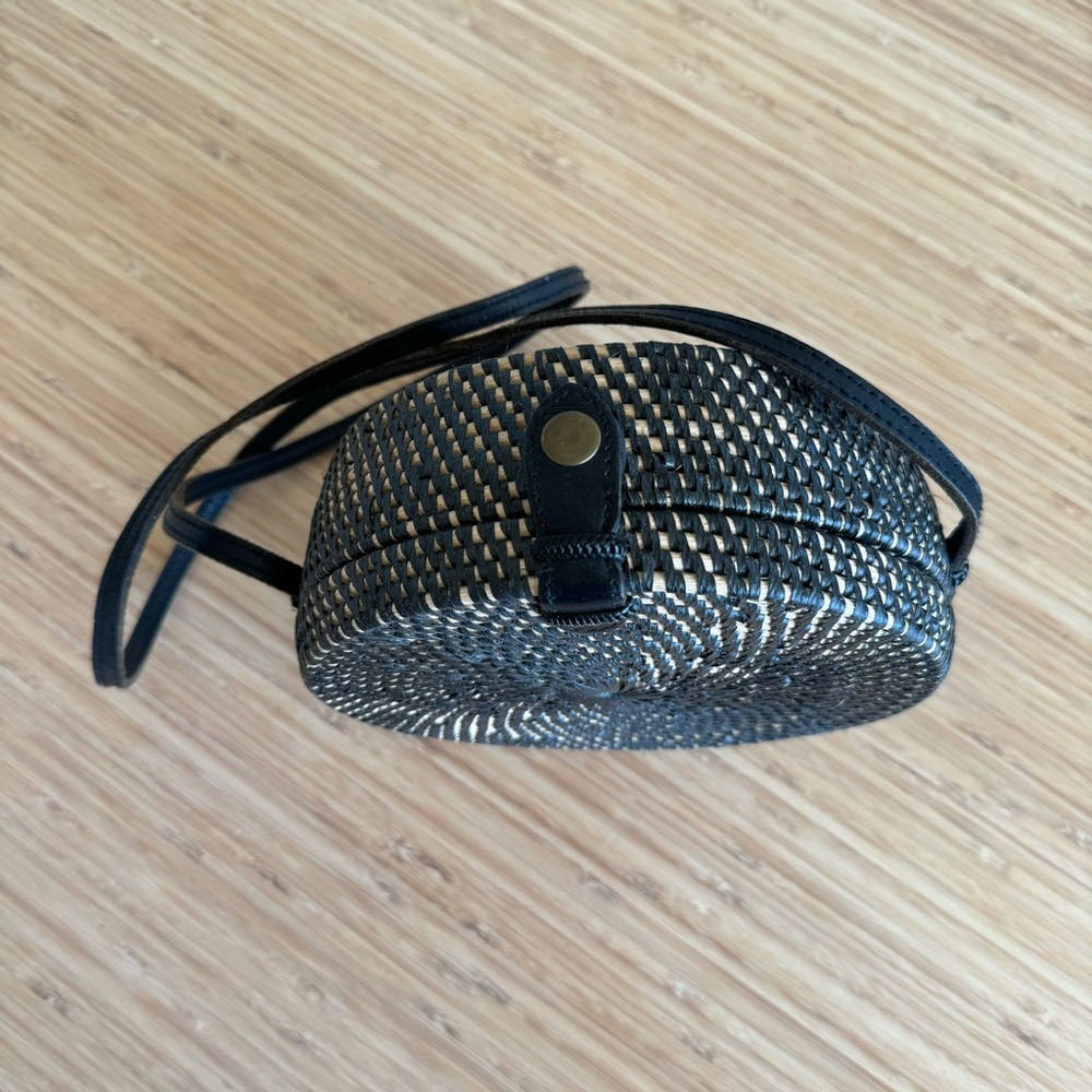 Black Round Rattan Bag - Picture 3 of 5
